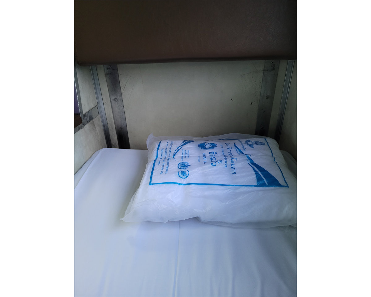 Train Ride from Bangkok to Prachuap