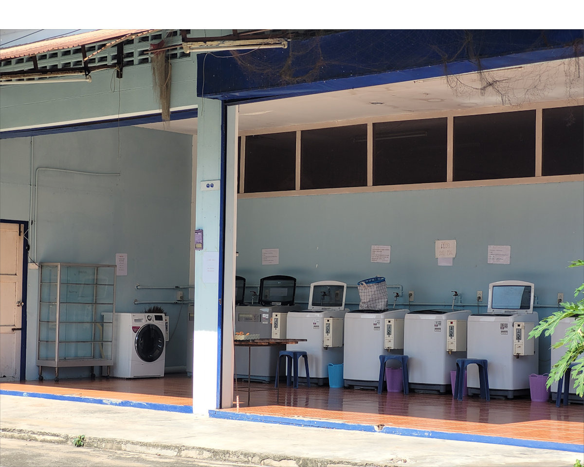 Prachuap, laundromats