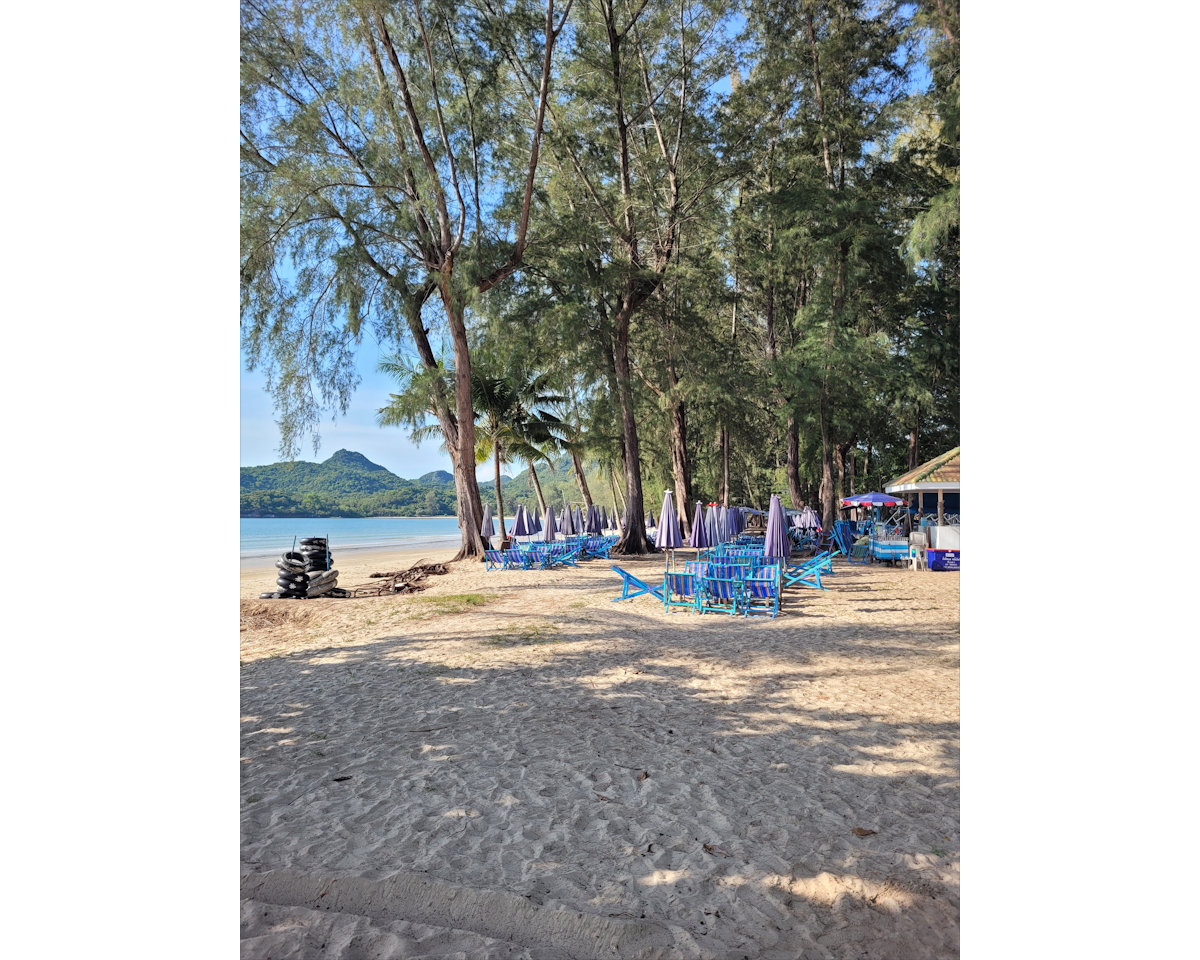 Prachuap, Ao Manao beach