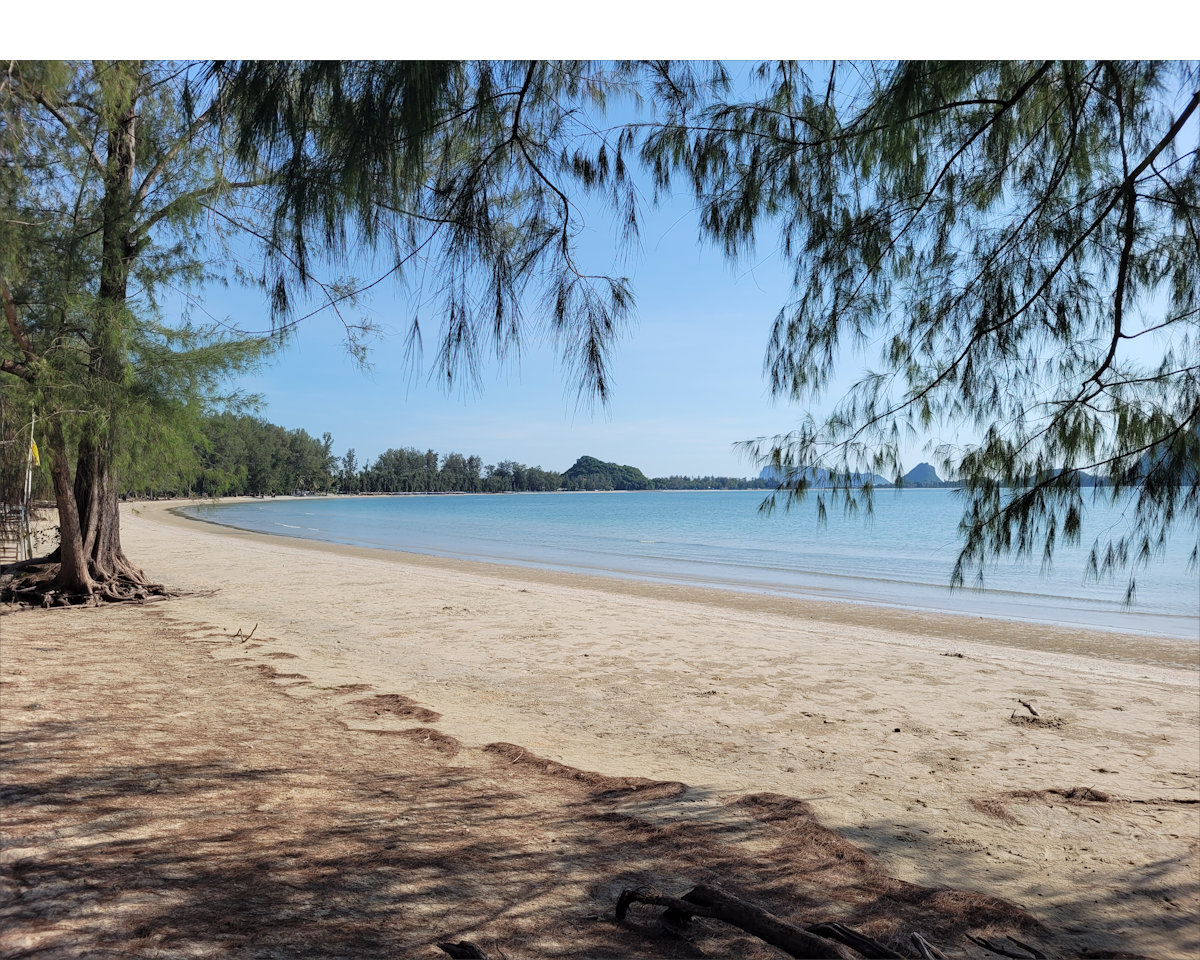 Prachuap, Ao Manao beach