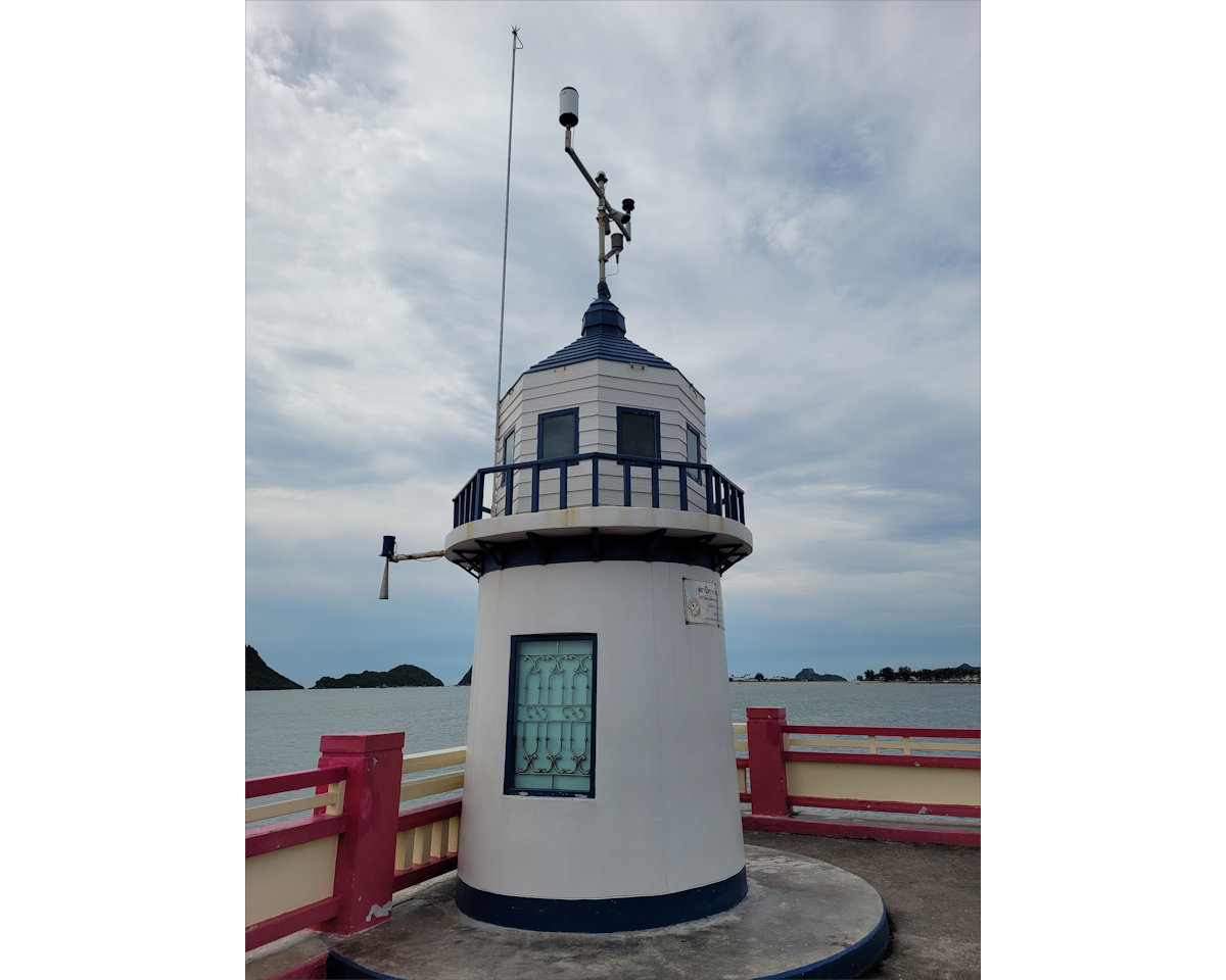 Prachuap, light house at the pier