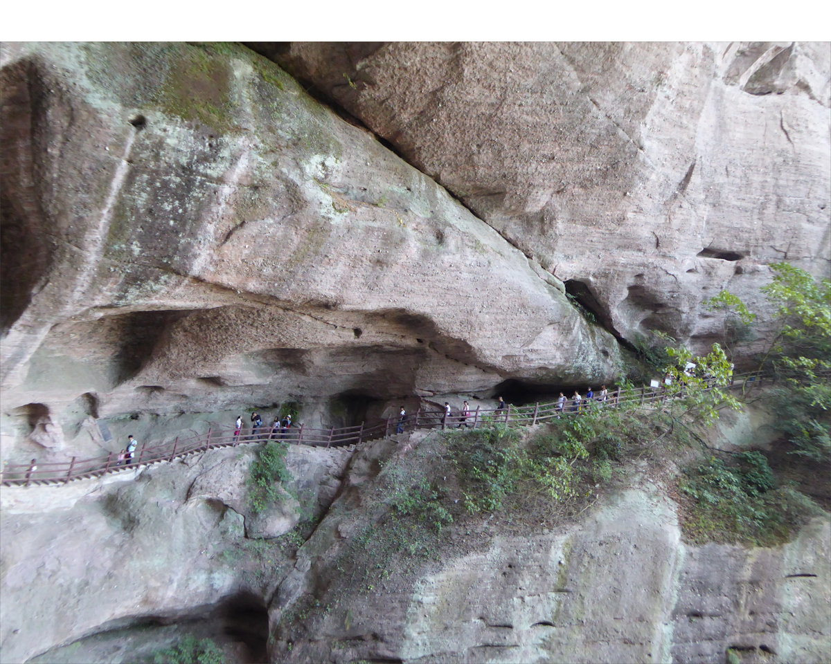 Bajiaozhai Gorge in Ziyuan National Geopark